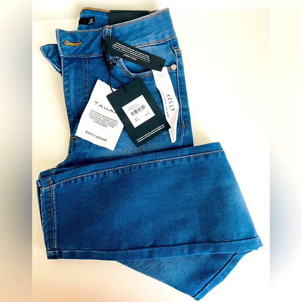 TAHARI WOMEN'S JEANS SIZE 2/26